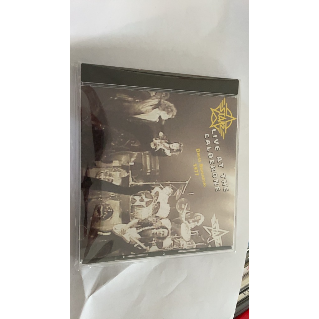 Starz (2) ‎– Live At The Calderone Theater 2/27/77