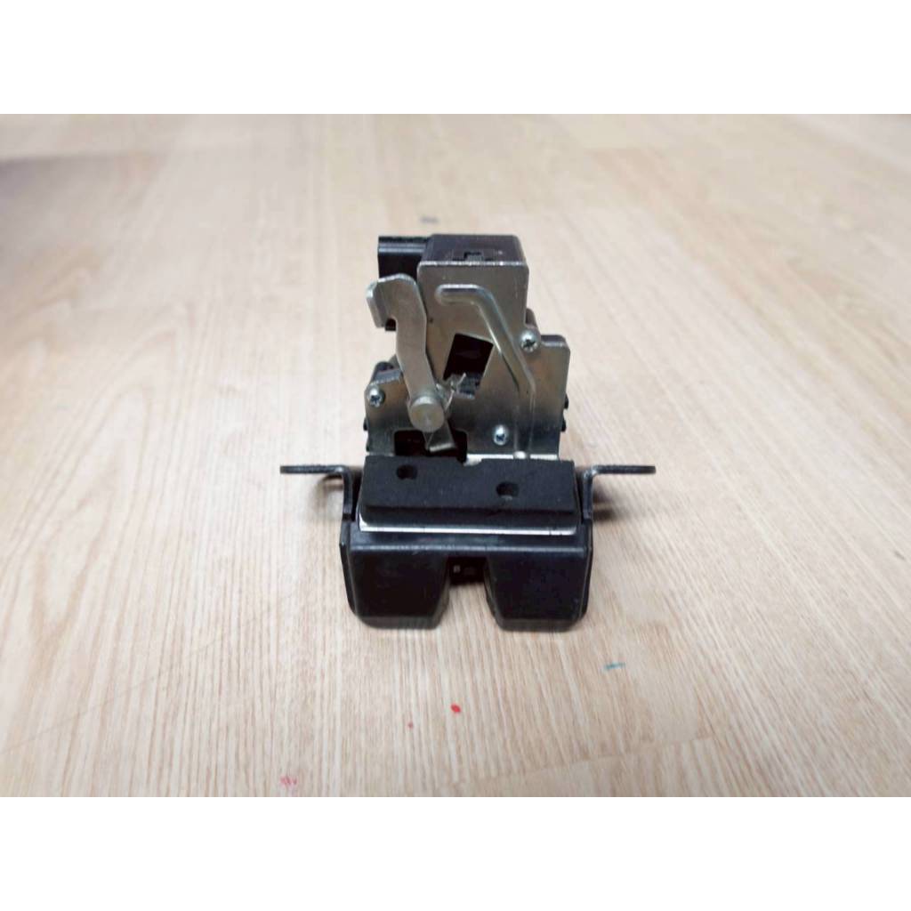 กลอนฝาท้าย(Trunk Lid Lock w/ Actuator) NETA V I/II ปี 2022 - ปัจจุบัน