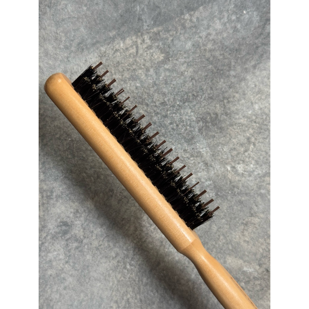 พร้อมส่ง จากไทย หวีแปรง หวีรวบผมเรียบ หวีขนหมูป่าแท้ ช่วยรวบผมตึง เก็บลูกผมให้อยู่ทรง หวีผมเรียบ ปาดผมเรียบ หวีปาาดผม - รูปที่ 2