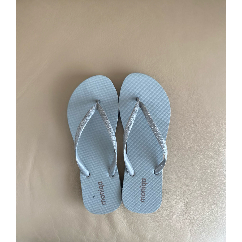 รองเท้าแตะหูคีบ แบรนด์ moniga by monobo เบอร์ 39