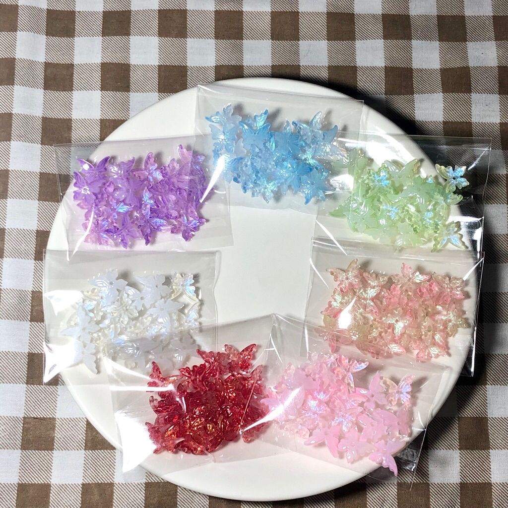 ลูกปัดผีเสื้อแก้ว 15ชิ้น พร้อมส่งจากไทย