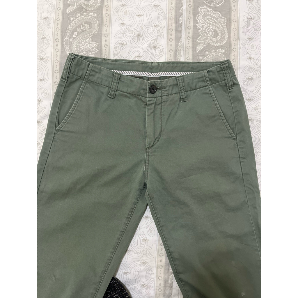 กางเกง Uniqlo สีเขียว เอว 32 ราคาถูก Shopee Lazada