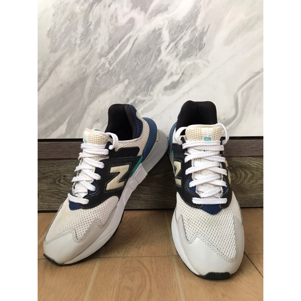 รองเท้า new balance แท้! มือสอง