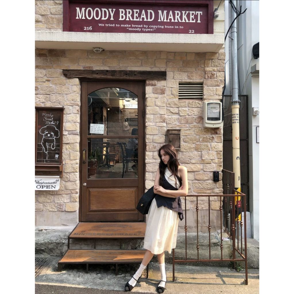 Mogwany  พร้อมส่ง // vivian Top ทรงสวย แมทช์ง่าย ใส่เที่ยว ใส่ออกงาน น่ารักมาก - รูปที่ 2