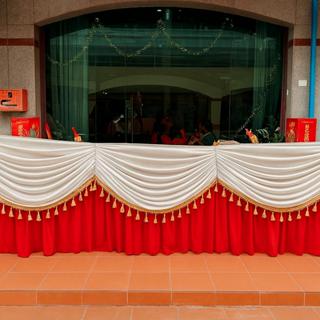 ผ้าตกแต่งลายหลุยส์ พร้อมพู่ระบาย สำเร็จรูป ทำจากผ้าไฮเกรด ตก…