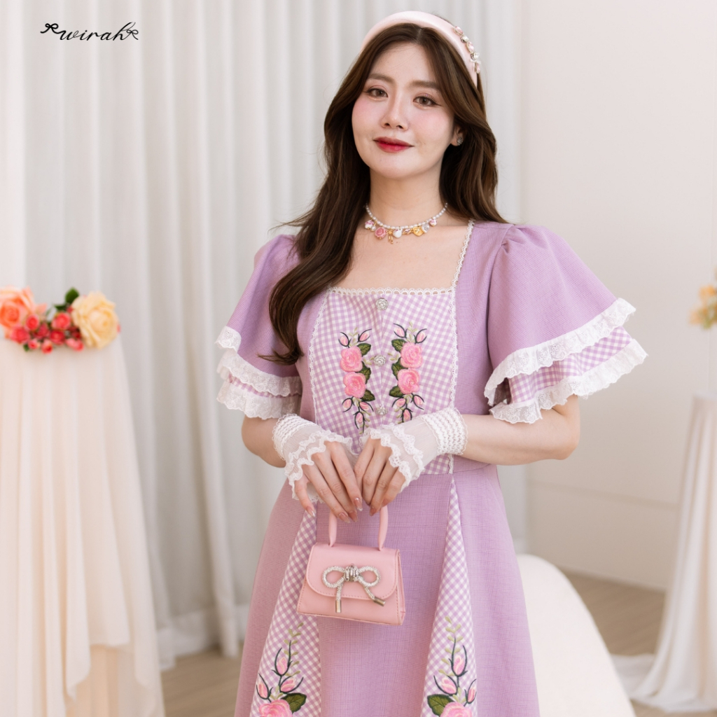 「 Wirah_Brand 」DW216 Rose Scott Dress :ชุดเดรสสั้นทรงเข้ารูป คอเหลี่ยมแต่งลูกไม้ แขนสั้นทรงกระดิ่ง - รูปที่ 7