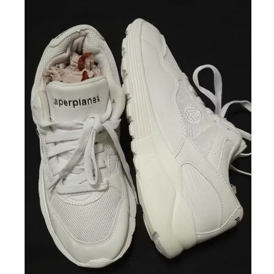 👟มือสอง รองเท้าผ้าใบ Paperplanes size36/23cm💯