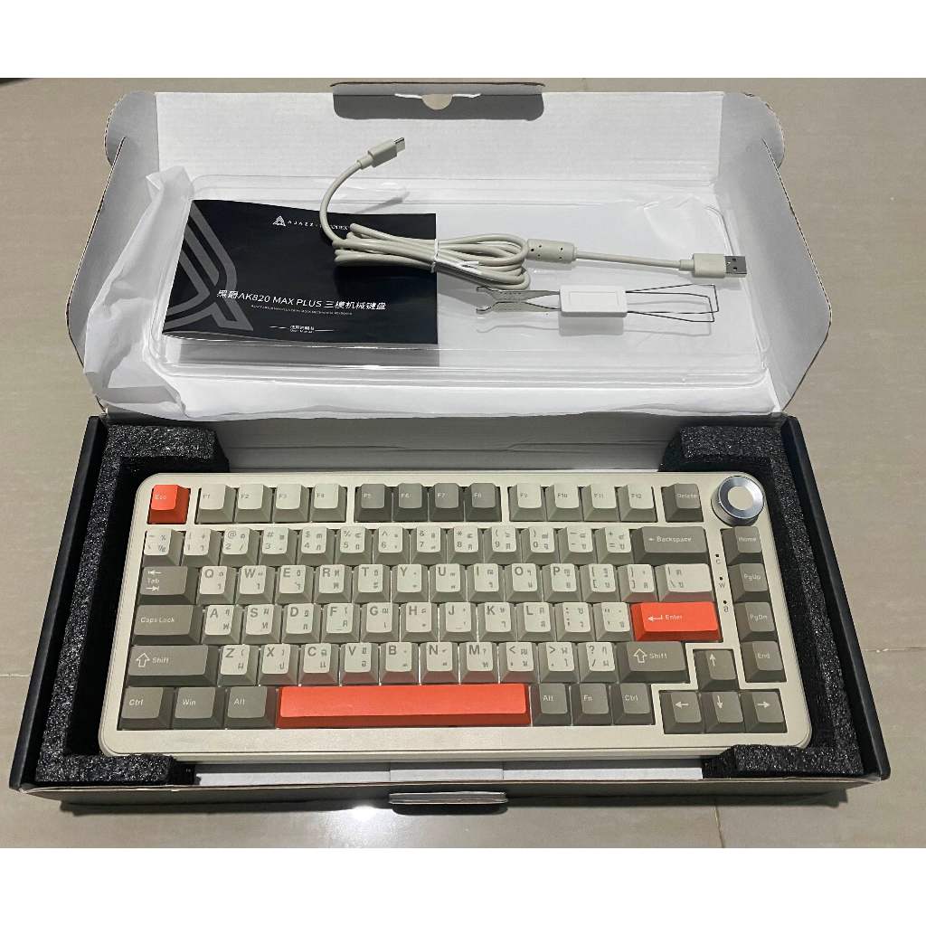 คีย์บอร์ด Ajazz AK820 Max Plus Retro RGB เชื่อมต่อ 3 โหมด [มือสอง-ประกันศูนย์ไทย 11 เดือน]