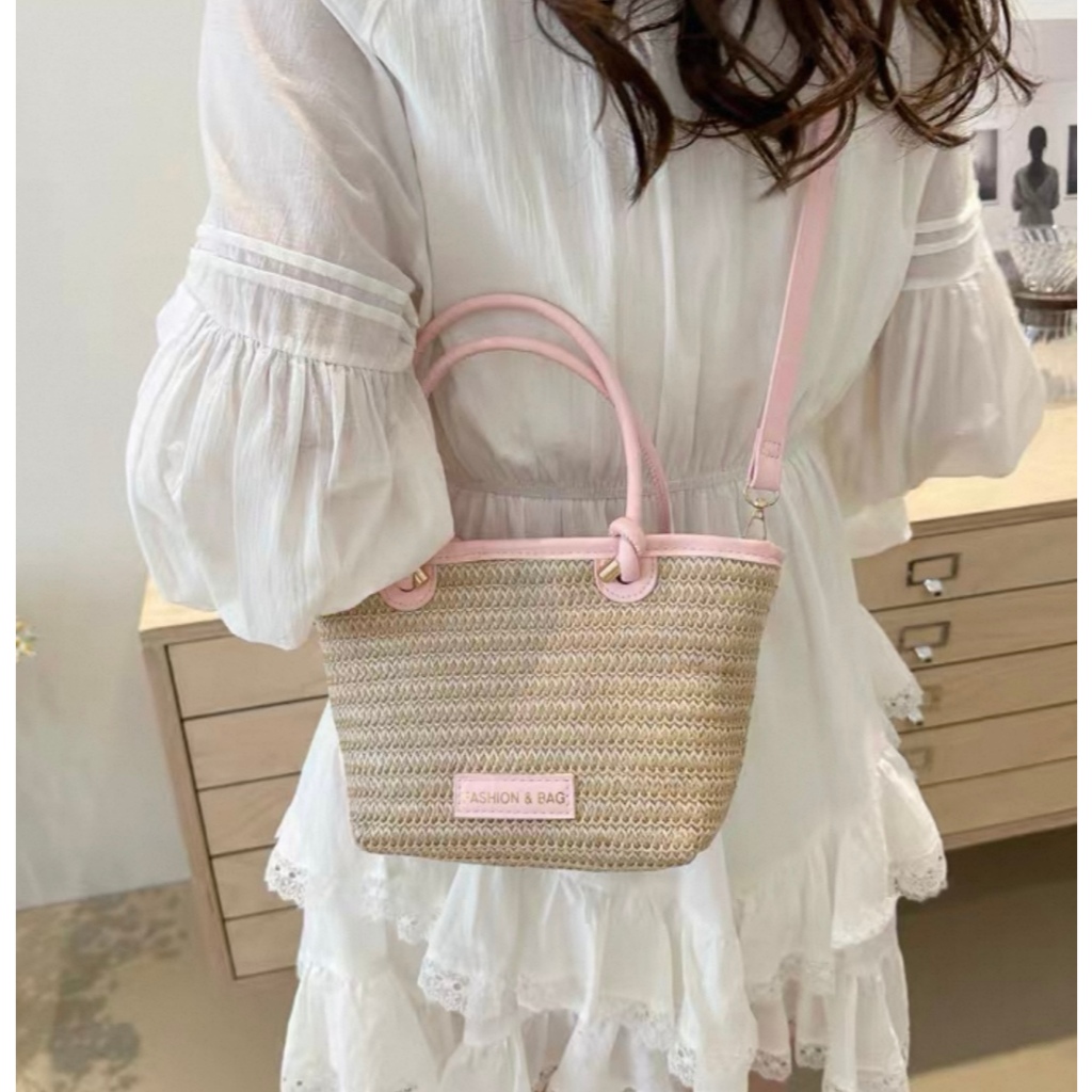 Woven Handheld Tote Bag for Women’s Large Capacity Vacation Style Grass Woven Vegetable Basket Crossbody Bag（B362