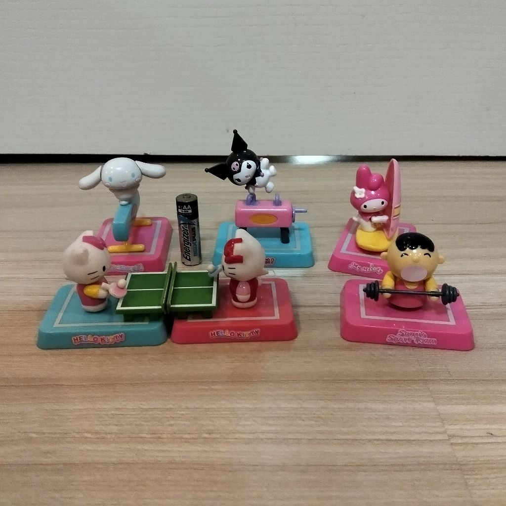 💥Sanrio Sport Team Set💥 ครบเซ็ต 6 แบบ