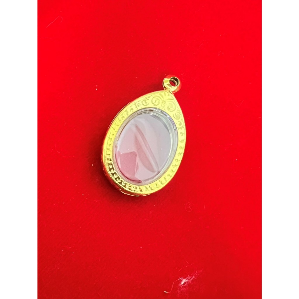 แมนท่าพระจันทร์ KJ090 ทรงไข่ กรอบพระทำผิวทอง99.99%PVD (สูง2.5ซม. กว้าง 1.9 ซม.) ไม่ลอก ไม่ดำ ไม่คล้ำ