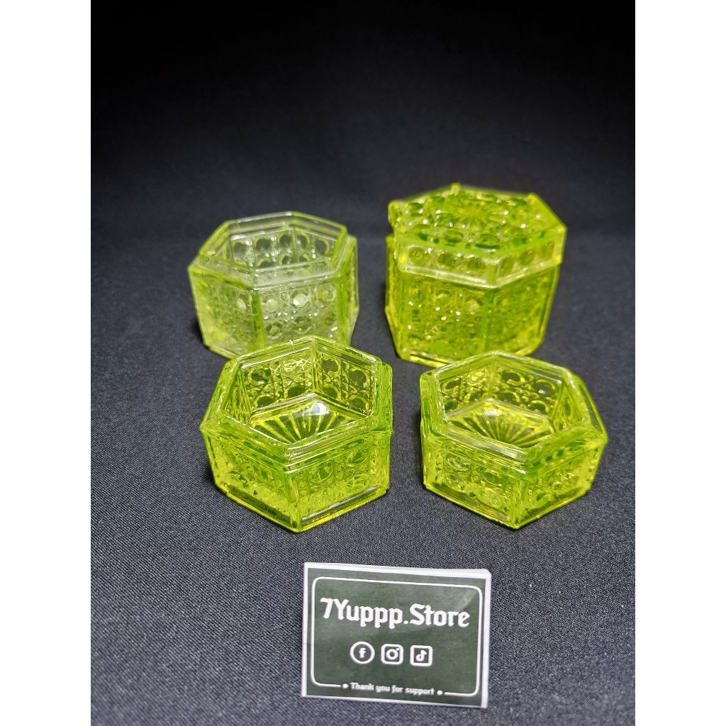 ตลับ6เหลี่ยม ตลับเครื่องสำอาง ยูเรเนียม ยุค ร.5 (Uranium glass)