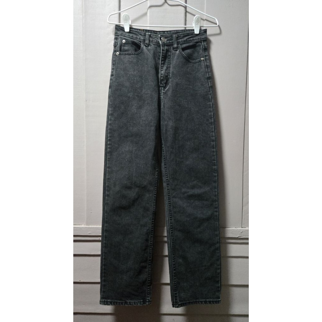 กางเกงยีนส์ผู้หญิง ขากระบอก สีดำ งานป้าย SIRINAN STUDIO