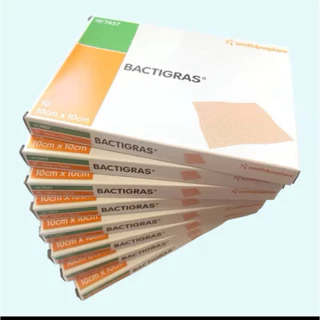 BACTIGRAS แผ่นตาข่ายแปะแผล Smith & Nephew ขนาด 10x10 cm. (1ลัง/12 กล่อง)#120 แผ่น