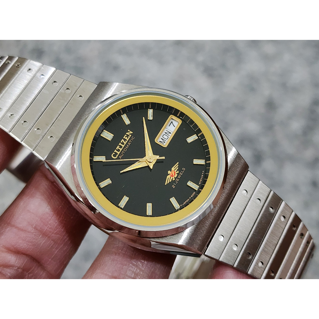 นาฬิกา Citizen automatic สภาพใหม่ จากปี 1970 สภาพสวยมากๆ หน้าปัดสีดำ 71-1811