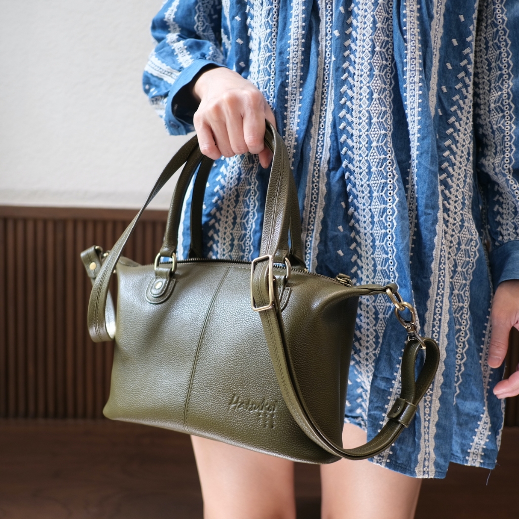 ใหม่ล่าสุด! กระเป๋าสะพายสบายๆ ติดตัวได้ทุกวัน เข้าได้ทุกลุคกับ Nori Hatsukoi Leather Bag