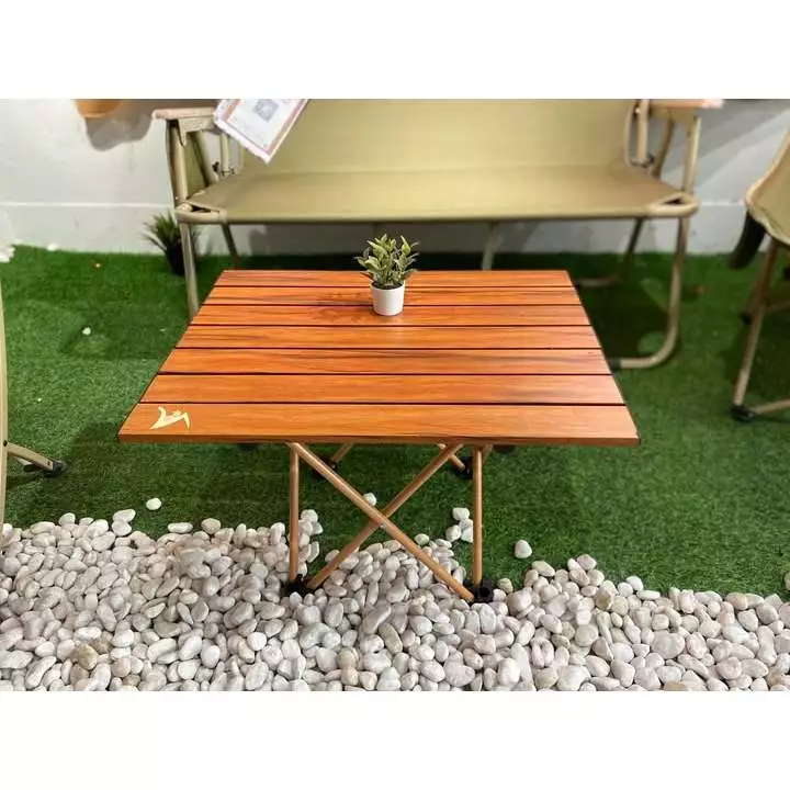 โต๊ะพับเล็กสนามเดินป่า Mini Table สีกากี ลายไม้ thumbnail 4
