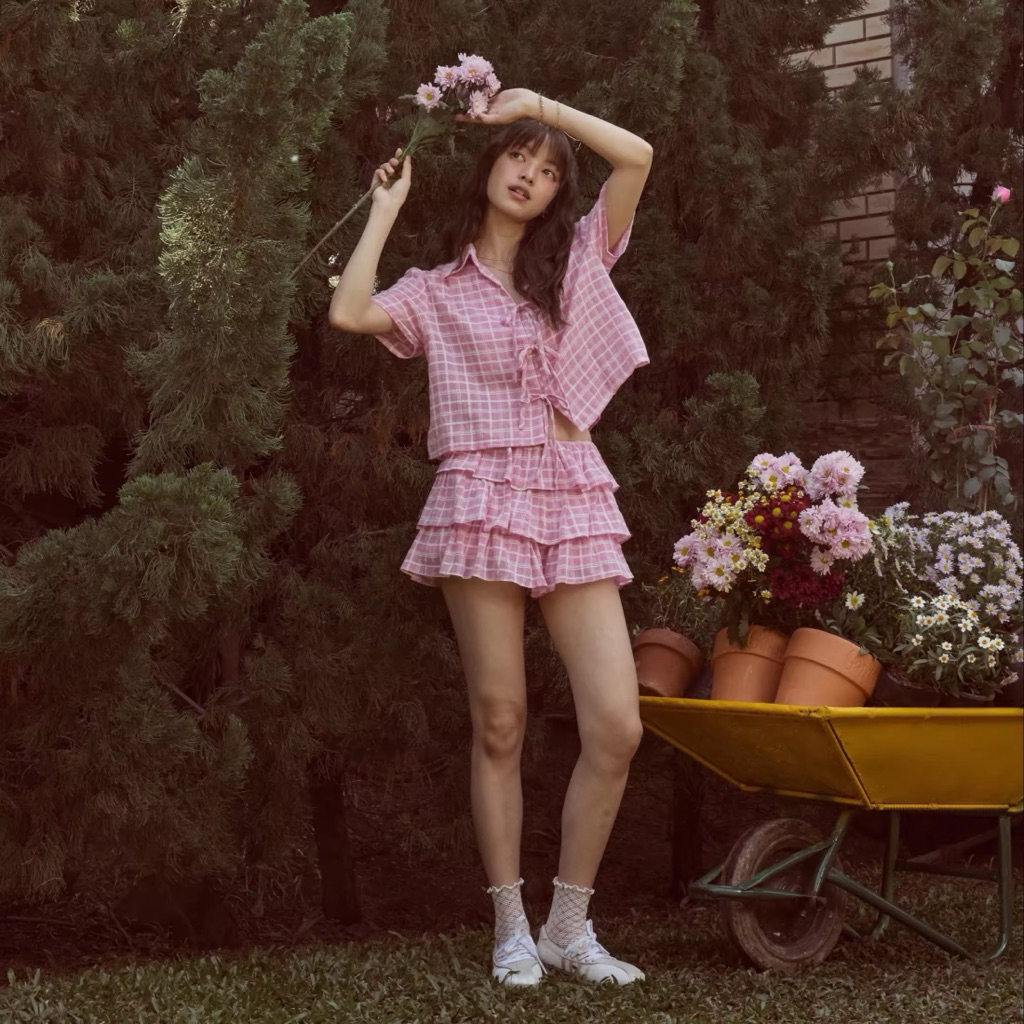 Lookbooklookbook Ruffle top+Tangle shorts (ส่งต่อเป็นset)