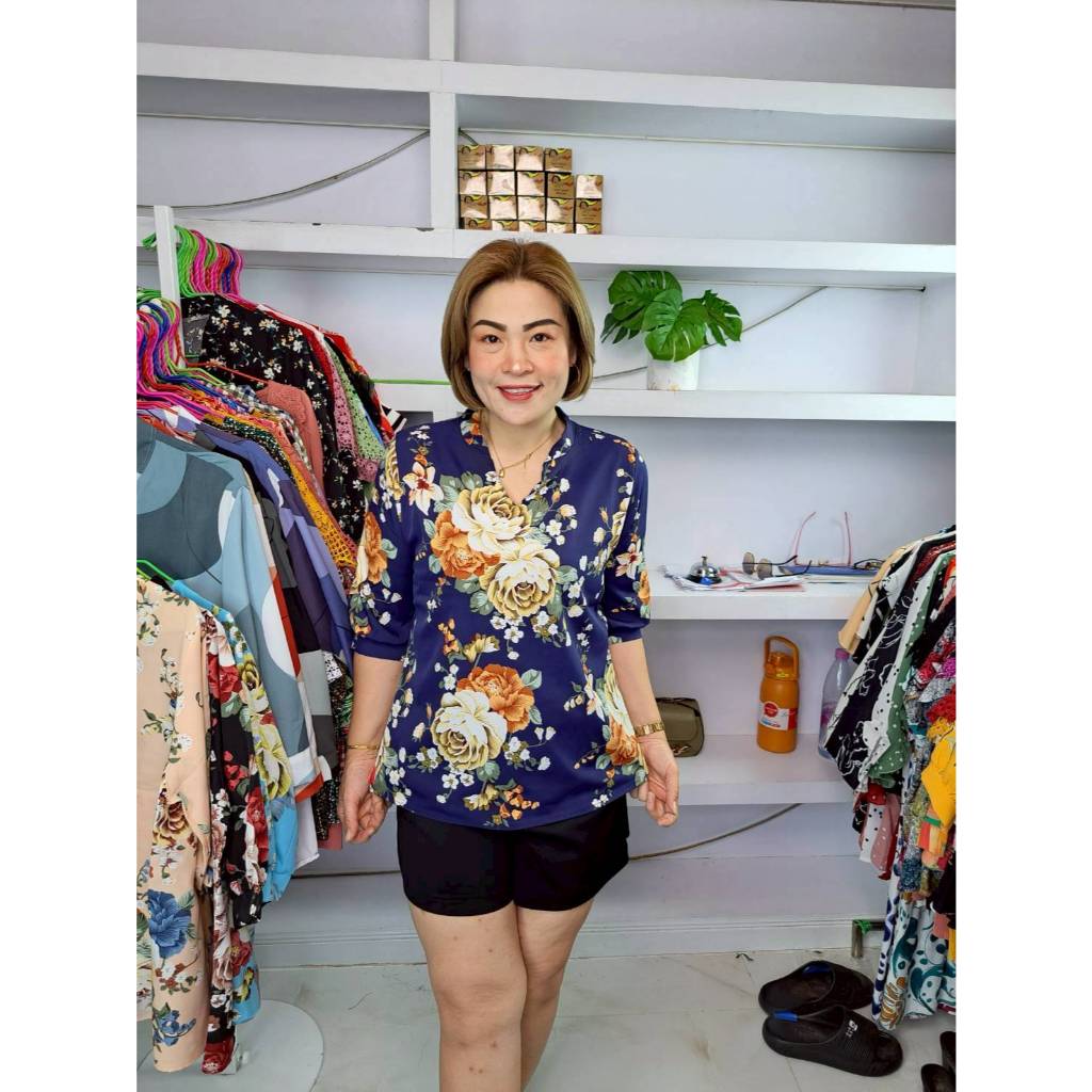 ##ส่งของทุกวัน##A1///เสื้คออจีนแขนศอกดอกกุหลาบผ้าไหมอิตาลี ฟรีไซ38-42นิ้ว ยาว24นิ้ว หน้าผ้า42นิ้ว รา