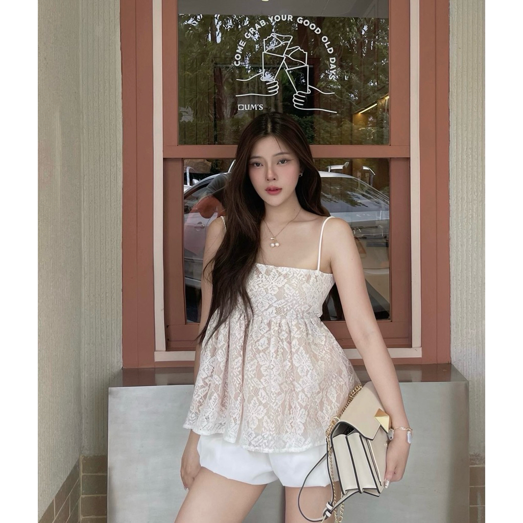 พร้อมส่ง Honey top - เสื้อสายเดี่ยวลูกไม้ เปิดหลัง Everymay