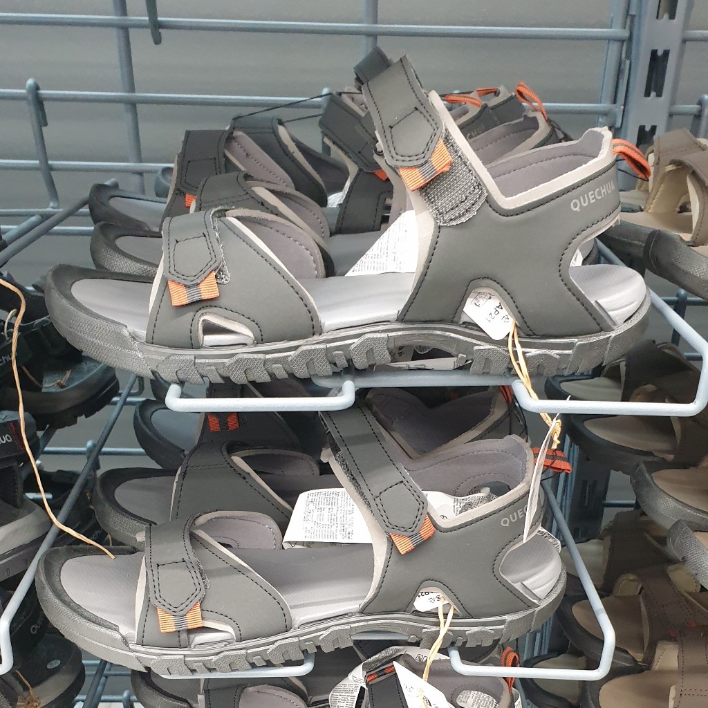 DECATHLON | รองเท้าเดินป่าแบบรัดส้นสำหรับผู้ชาย QUECHUA รุ่น NH100