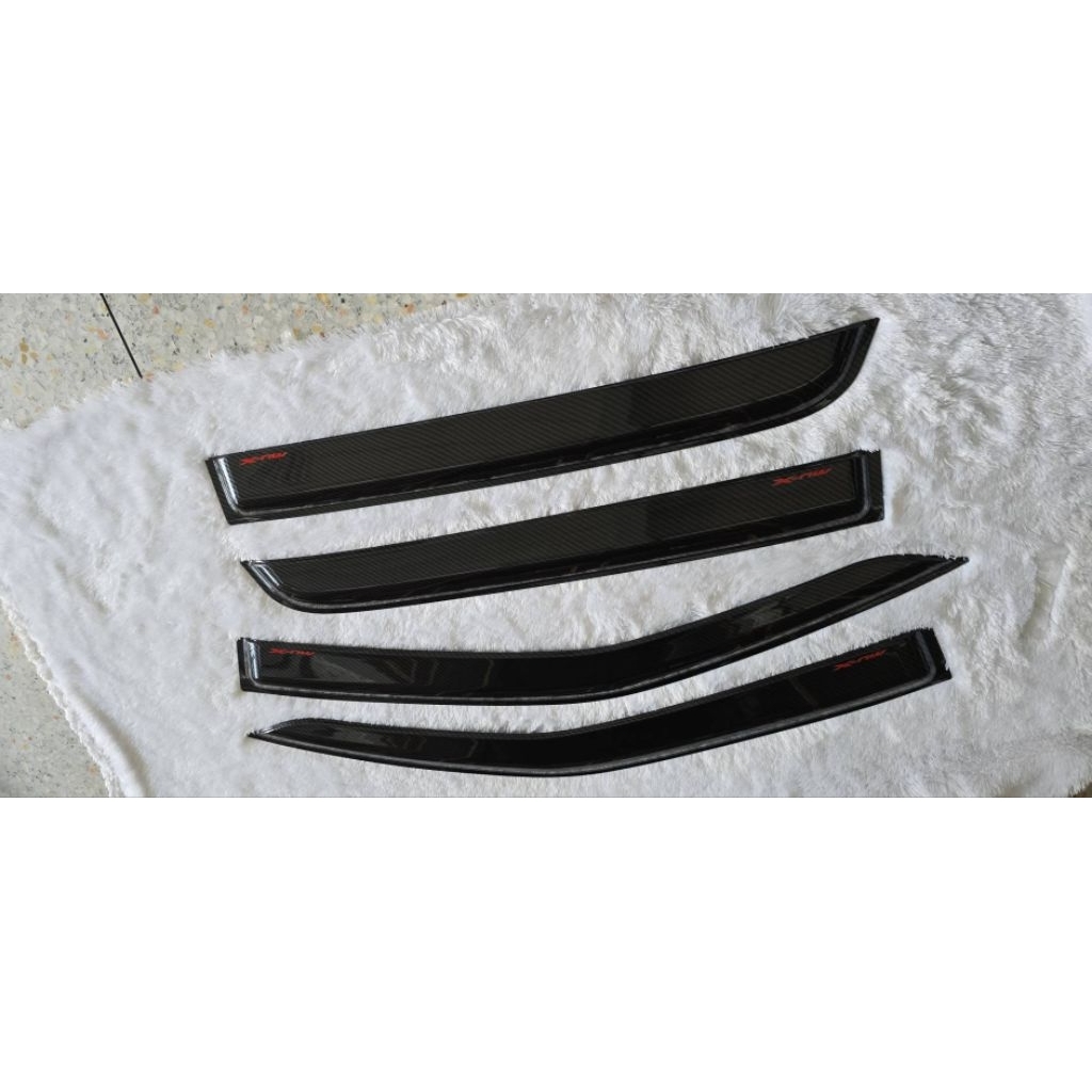 กันสาด MU-X เคฟลาร์โลโก้แดง