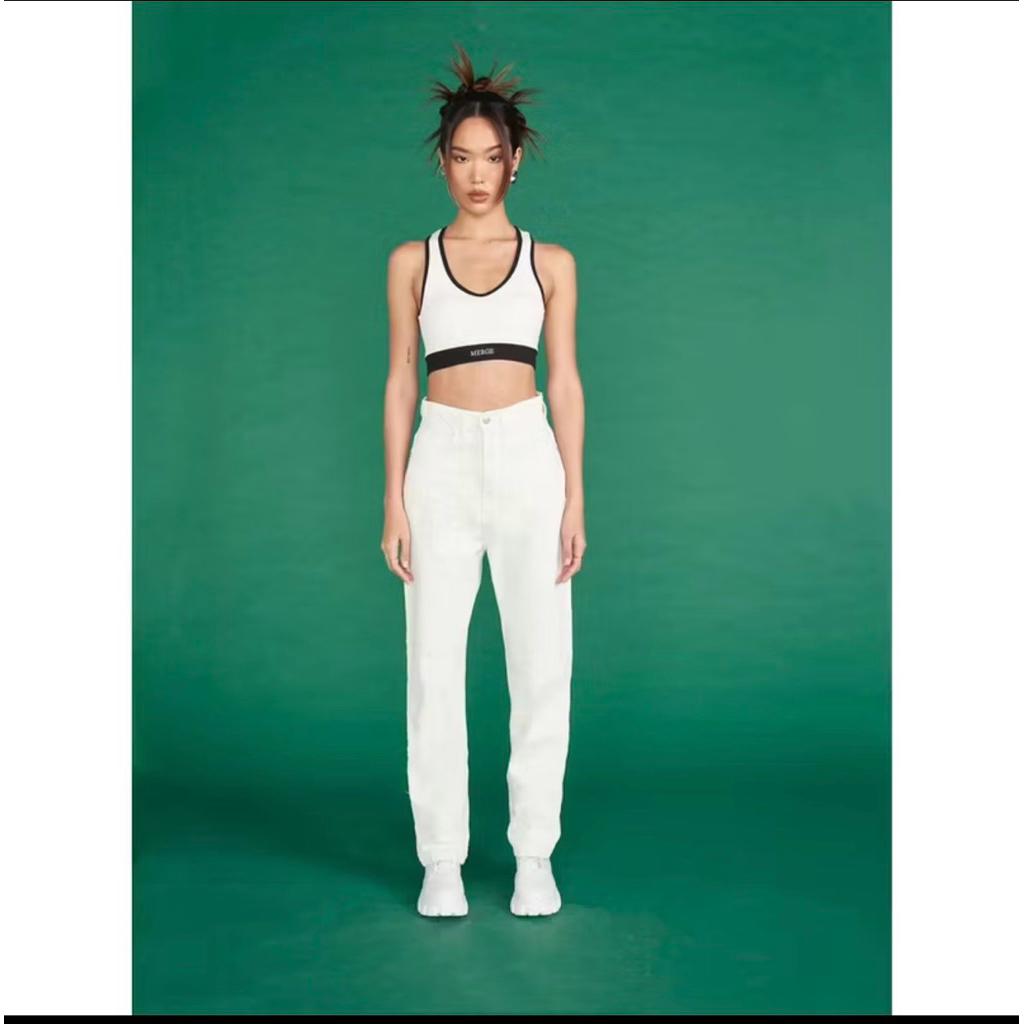 ส่งต่อกางเกงยีนส์ Merge - Slim Jeans สีขาว (พร้อมส่ง)