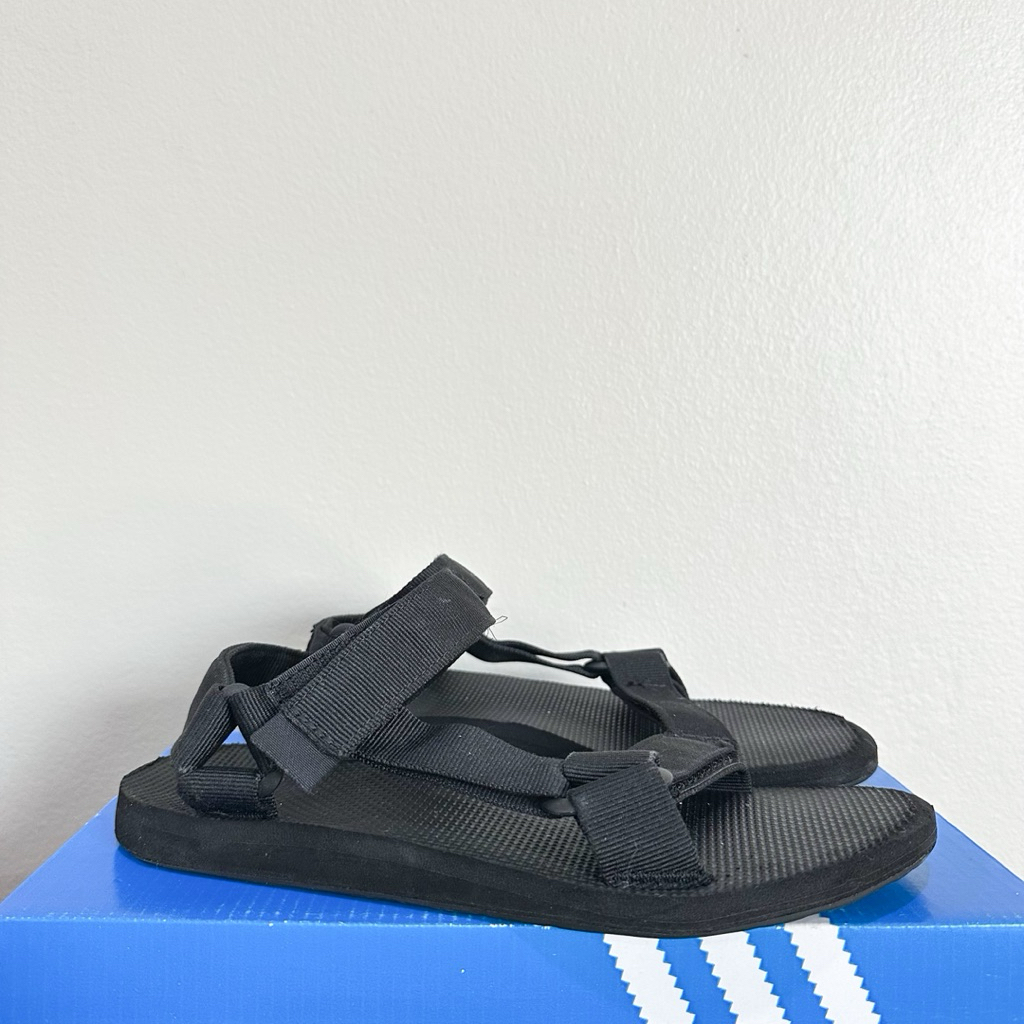 Teva 39.5/25  มือสอง