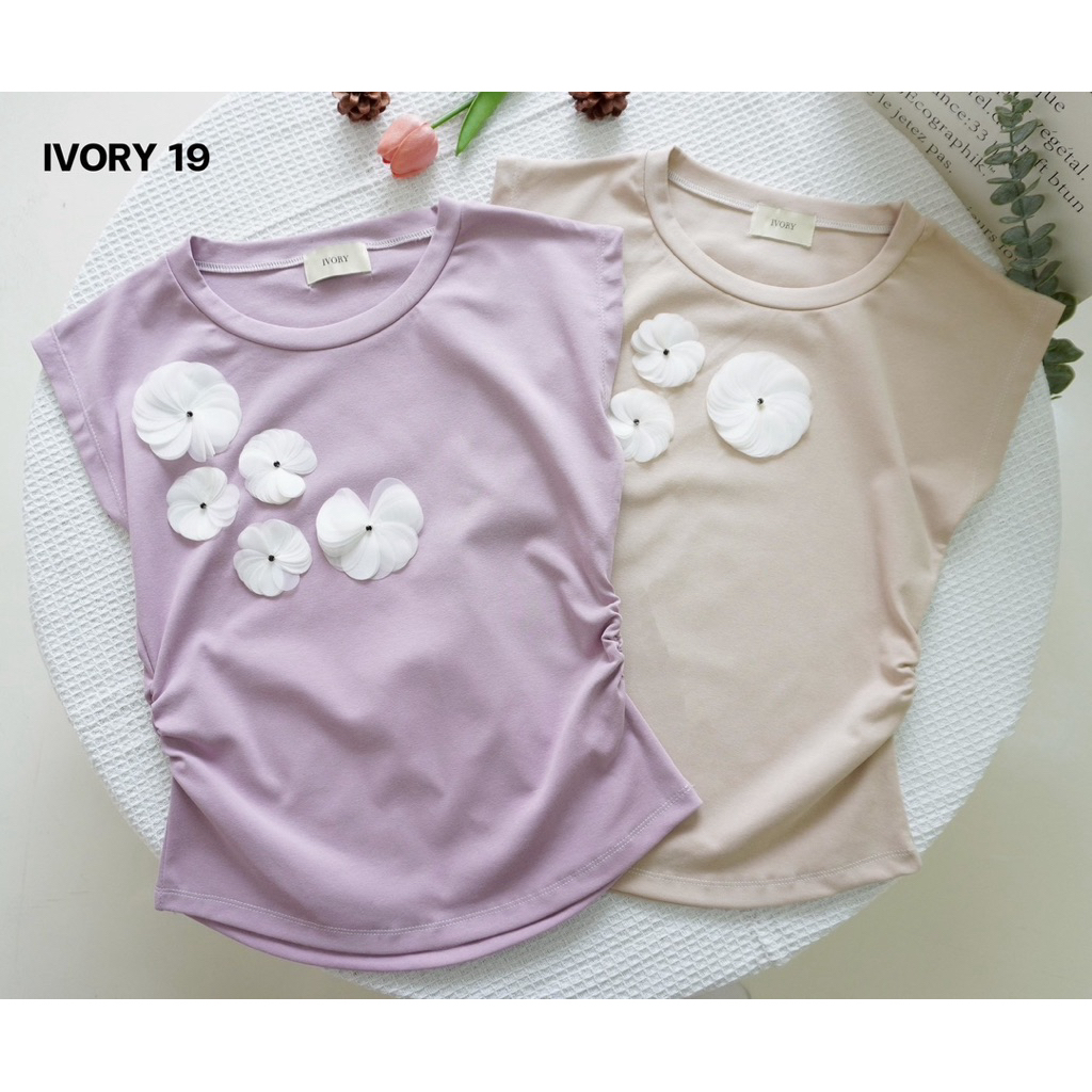VV802 -IVORY เสื้อยืดแฟชั่น แต่งดอกนูน ผ้ายูนิโคล่ เนื้อนุ่มใส่สบาย - รูปที่ 2