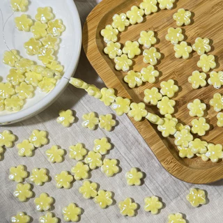 ลูกปัดเซรามิคคัดพิเศษรวมหลากรูปทรงและสีสัน ราคา/ชิ้น DIY