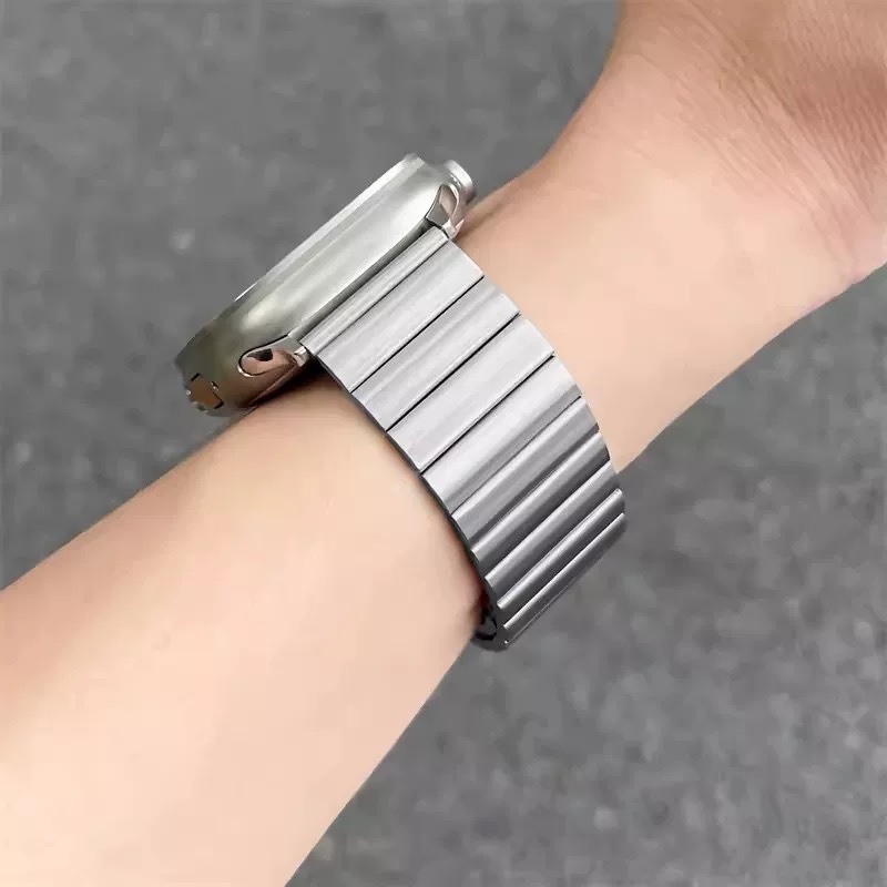 GOKOOL Steel Magnetic Strap for Ultra 3 Watch Adjustable 49mm สายสแตนเลสสามารถปรับสายได้ มีทั้งหมด2สี สีดำ สีเง แฟชั่น - รูปที่ 3