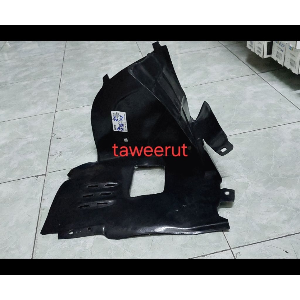 BENZ พลาสติกซุ้มล้อมุมฉาก รุ่น C220 W202 ข้างซ้าย(ti)
