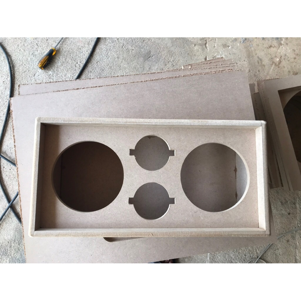 ตู้เปลือย 6.5 นิ้ว2ดอกแหลม2ดอก