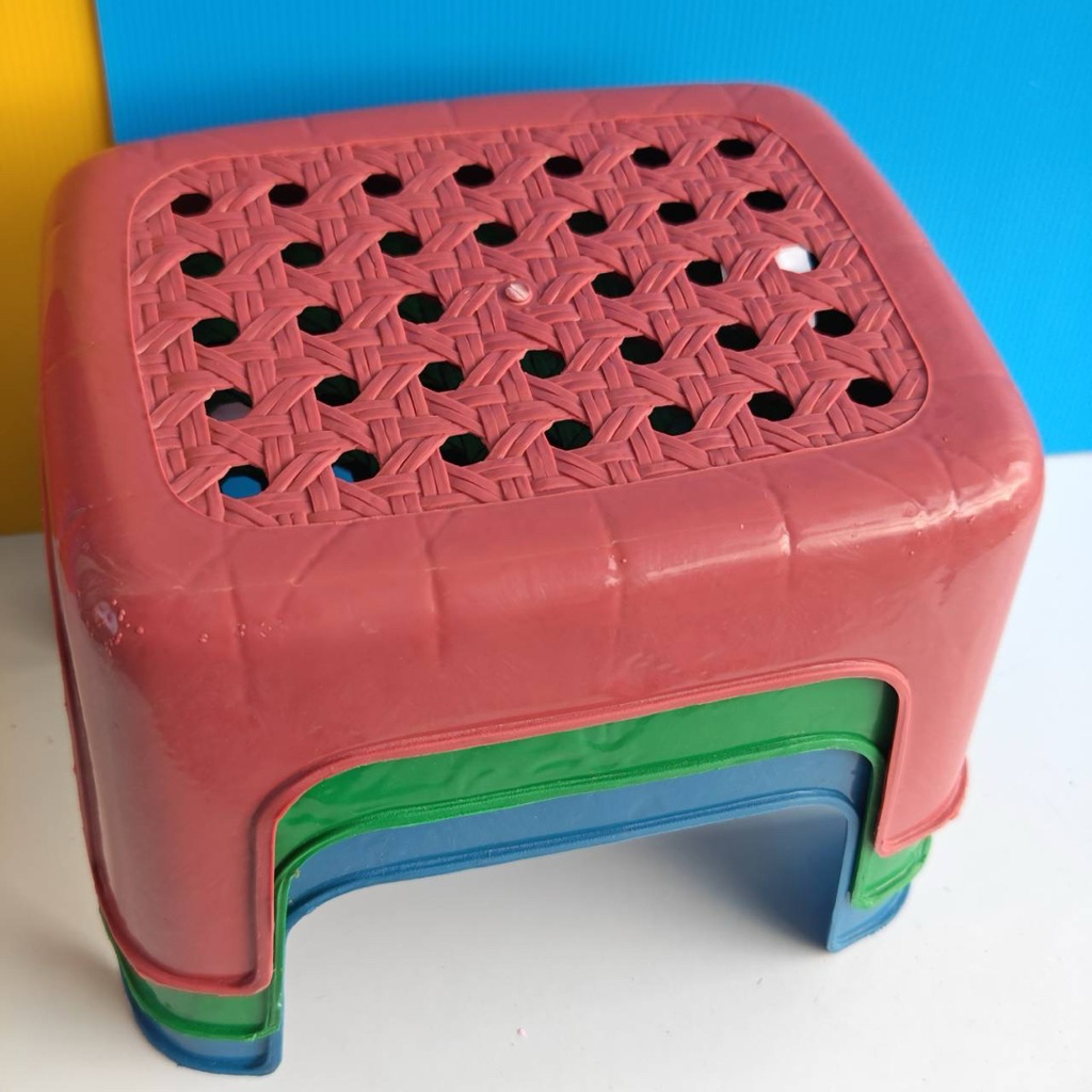 (ยกโหล 12 ตัว) No.1311 เก้าอี้  เก้าอี้พลาสติก  เก้าอี้นั่งซักผ้า ล้างจาน  25x20x15 ซม ได้ทั้งหมด 12 ตัว