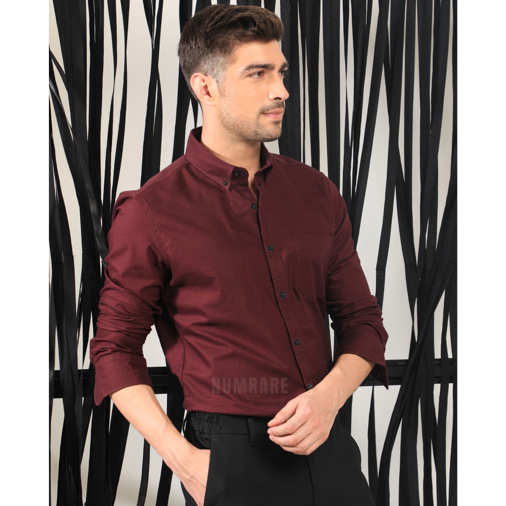 เสื้อเชิ้ตแขนยาวสีแดงเลือดหมู ผ้า Oxford ทรงเข้ารูป สลิมฟิต(slim fit) เสื้อเชิ้ตผู้ชาย ราคา ถูกที่สุด ดีลบีเคเค แกลเลอรีภาพที่ 2