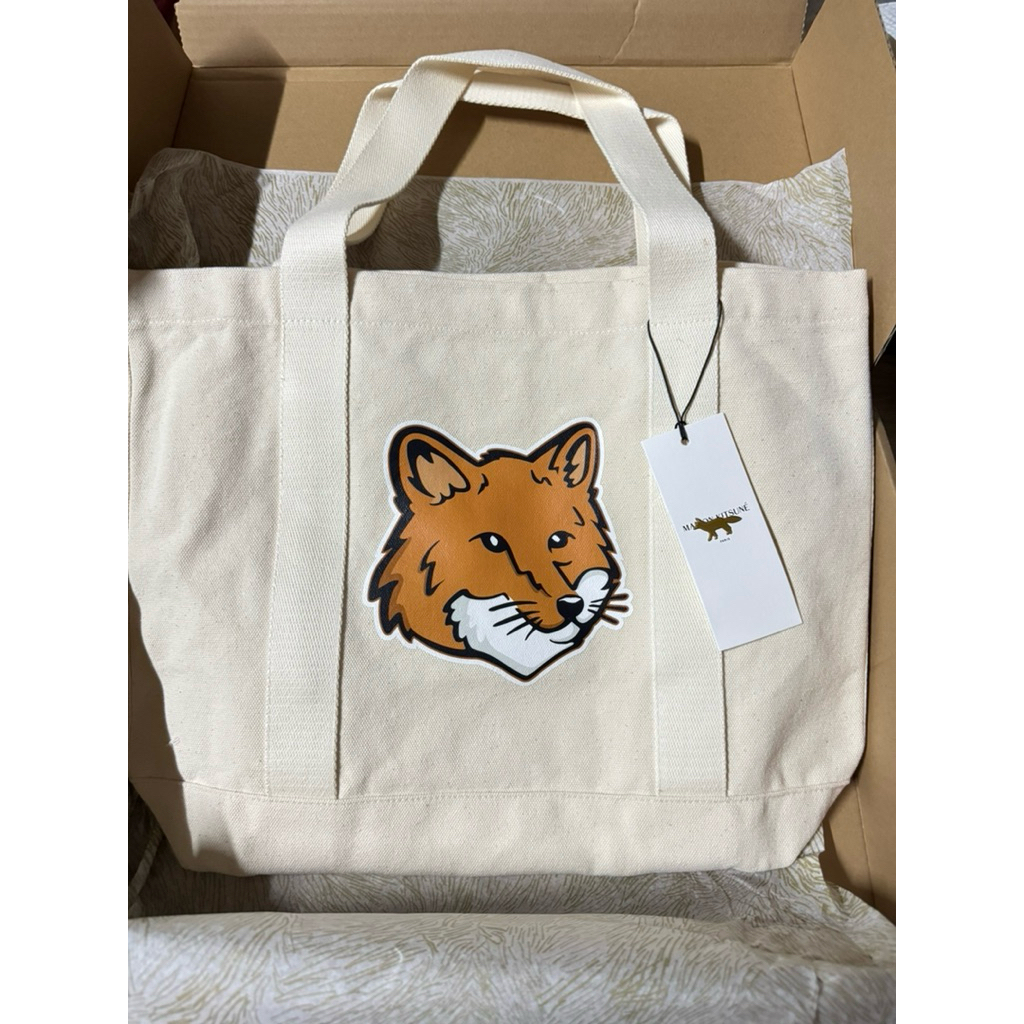 New Maison kitsune tote fox head ครีม ของแท้ ใหม่ พร้อมส่ง
