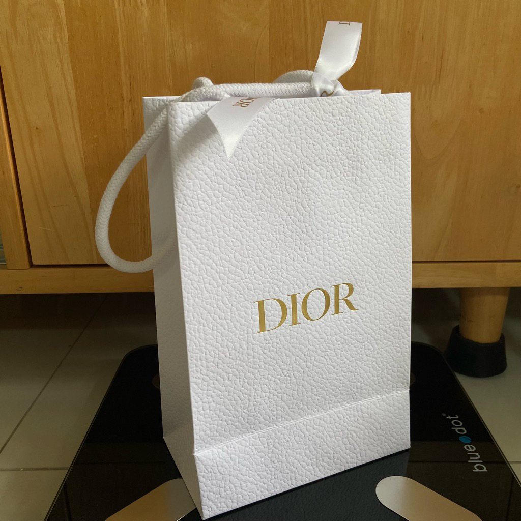 ถุงกระดาษแบรนด์เนมแท้💯💯lyn, Jaspal,Amezon Starbucks, Uniqlo,charles&keith,central,themall,ไซส์S-M-L-XL - รูปที่ 3