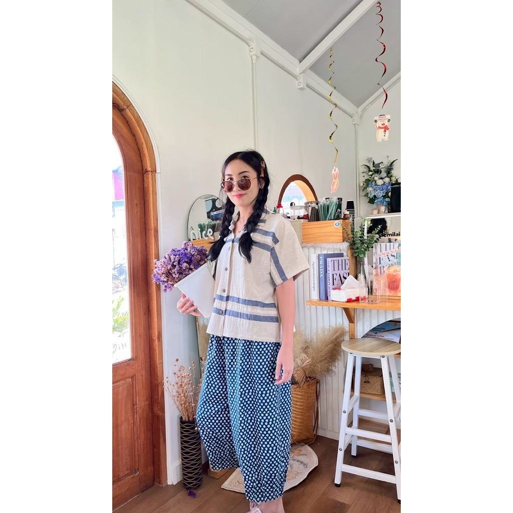เสื้อเชิ้ตทรงน่ารัก ลายสุดเทห์ ผ้าฝ้ายญี่ปุ่นทอลาย