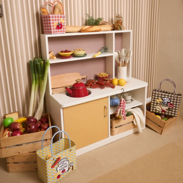 Petite Kitchen By M KUCHE