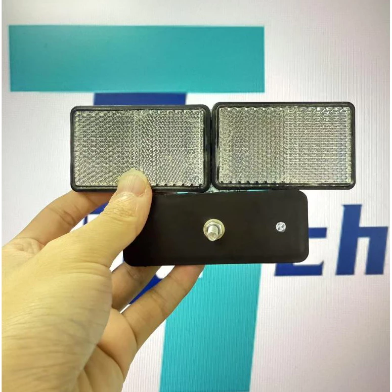 ทับทิมสะท้อนแสง forza ฟอร์ซ่า 350 ทับทิมท้ายรถสะท้อนแสงสีขาว RC100 LEAD Wave125i LED X-Max PCX ADV forza Reflecting Ruby