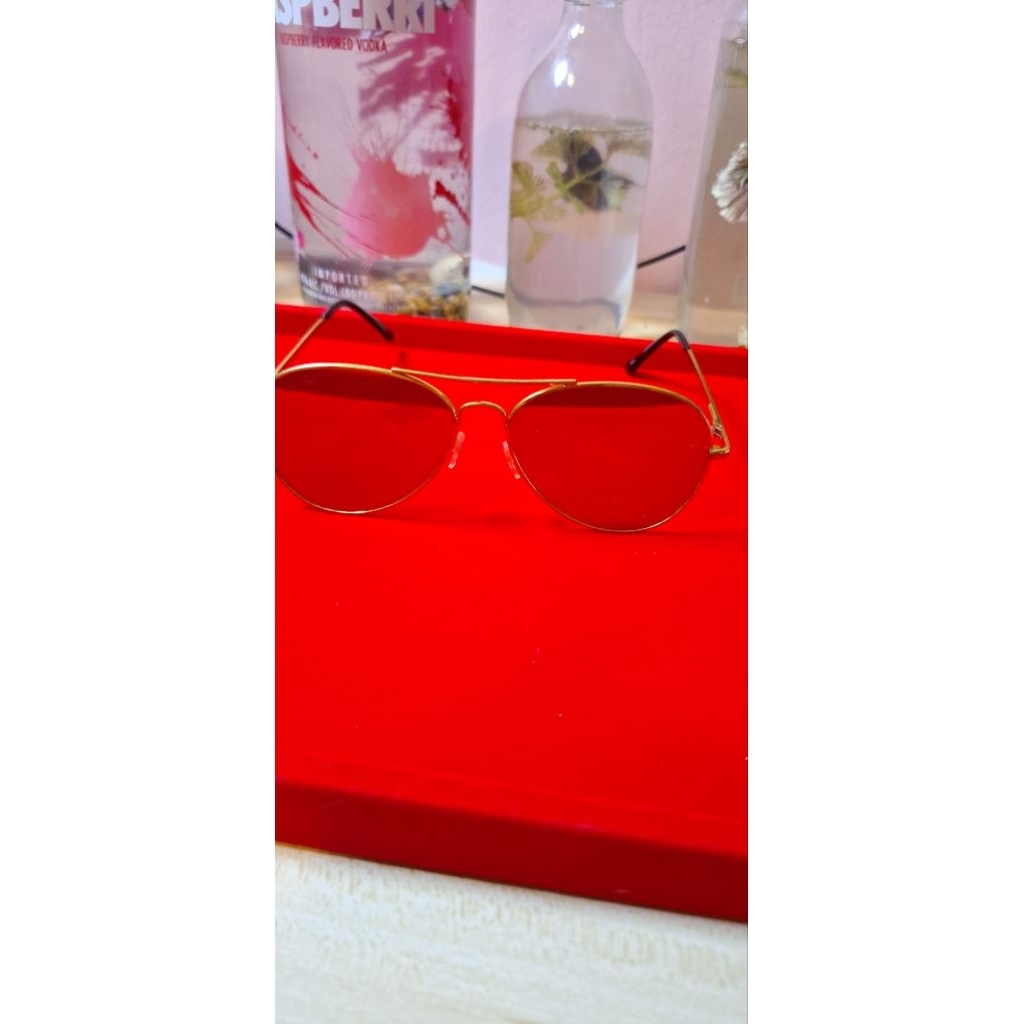 แว่นตากันแดดมือ2rayban806