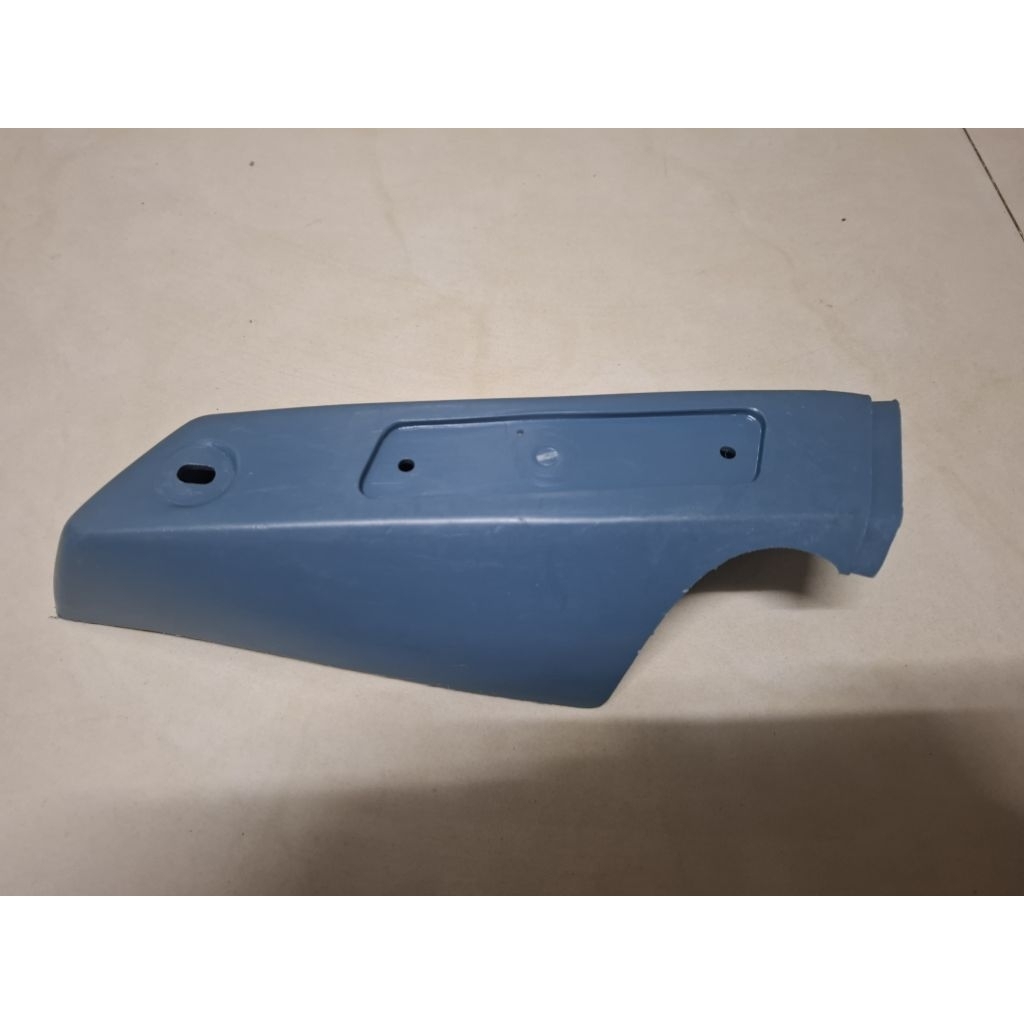 ฝากระเป๋าข้างด้านท้ายข้างขวาใส่ Yamaha U5-U5E-UD-U7-U7E-U7D-MF3 ของแท้ญี่ปุ่นใหม่เก่าเก็บสภาพสวยๆพร้