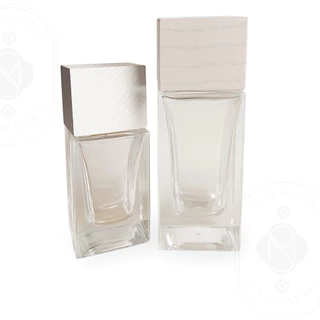 ขวดน้ำหอมรุ่นฝาไม้สี่เหลี่ยมจัสตุรัสสีดำ (แบบcrimp) ขนาด 30/50ml.