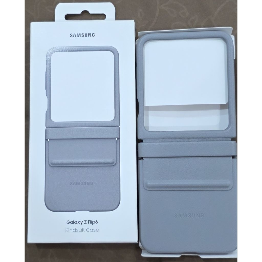 เคสโทรศัพท์ sumsung flip6 (มือสอง) สภาพดีมาก ซื้อจากศูนย์ แถมฟรีอีก 2 เคส