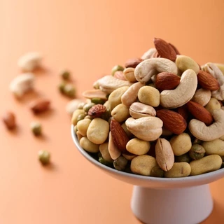 เซ็ท 2 แถม 1 ถั่วรวม ตราเดมี่ Mixed Nuts Demy Brand