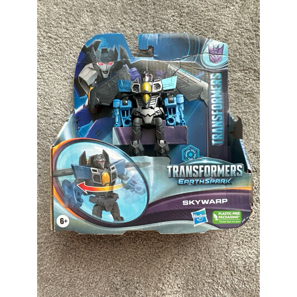 Transformers EarthSpark Warrior Class Skywarp