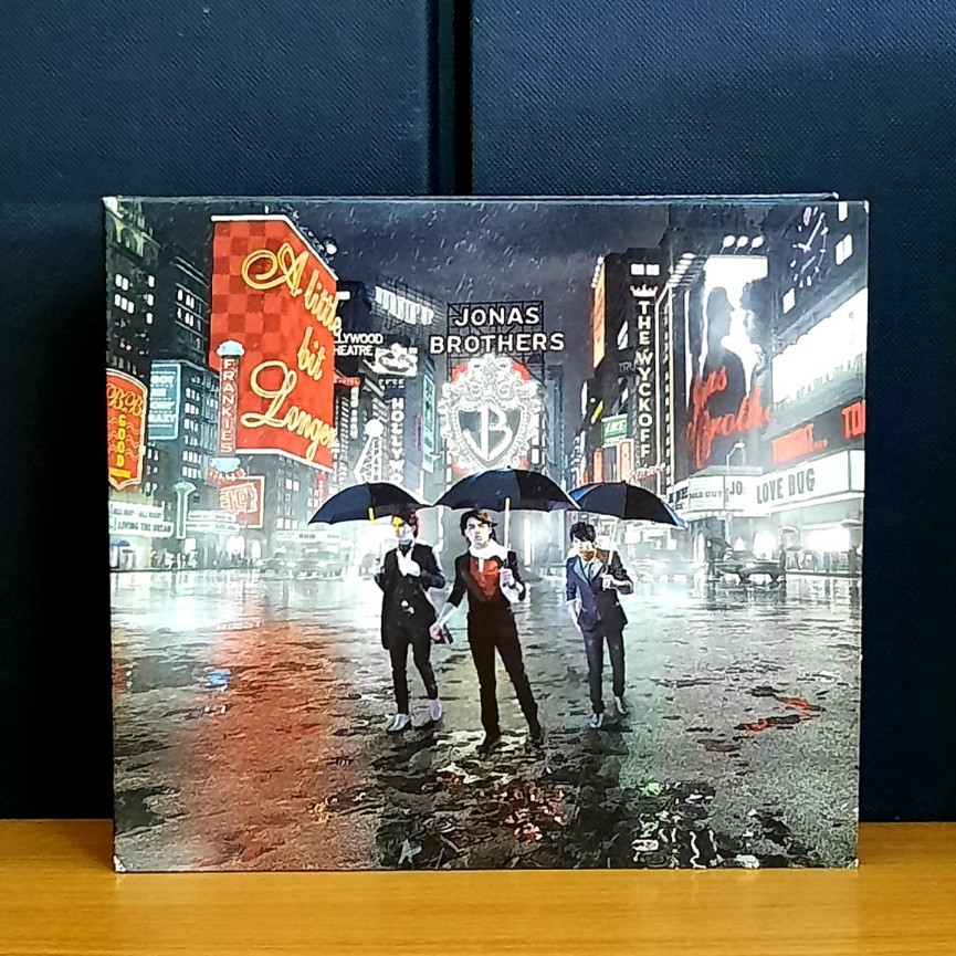 CD ซีดีเพลงสากล / Jonas Brothers / A little bit longer                                 -a30
