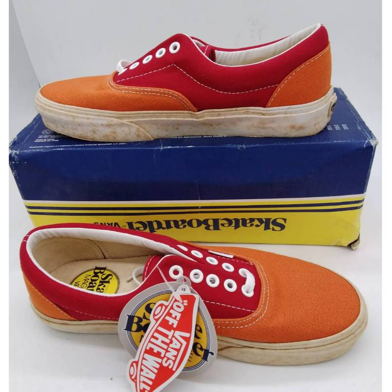 VANS334: ES-021012F ขาว/ดำ ราคาป้าย 2,300 ลด 40% เหลือคู่ละ  1,380 บาท