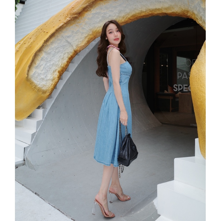 MOTTOM – DAYNA Denim Midi Dress in Light Blue ราคา ถูกที่สุด ดีลบีเคเค แกลเลอรีภาพที่ 5