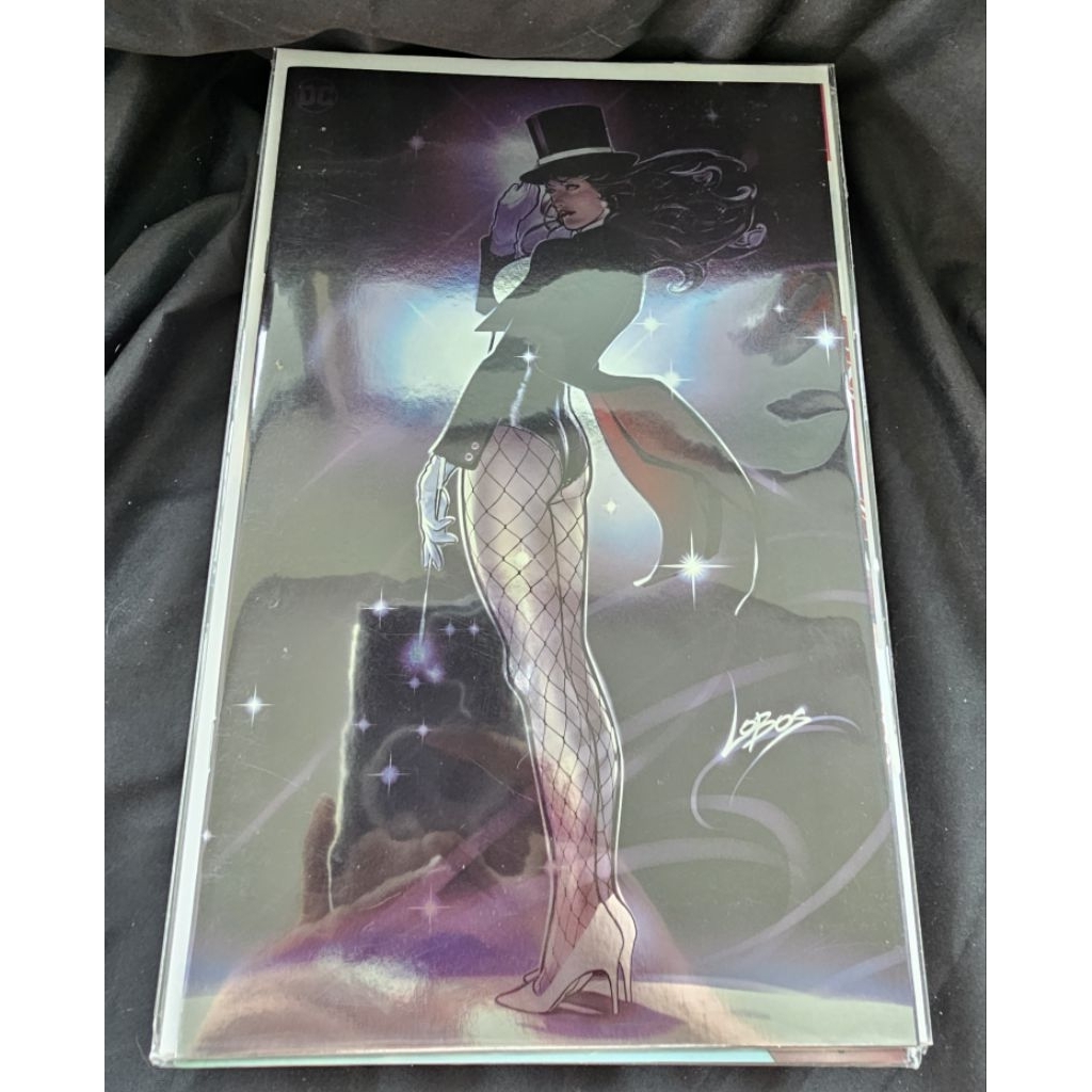 Superman #16 (Foil Variant Cover – Zatanna by Lobos)